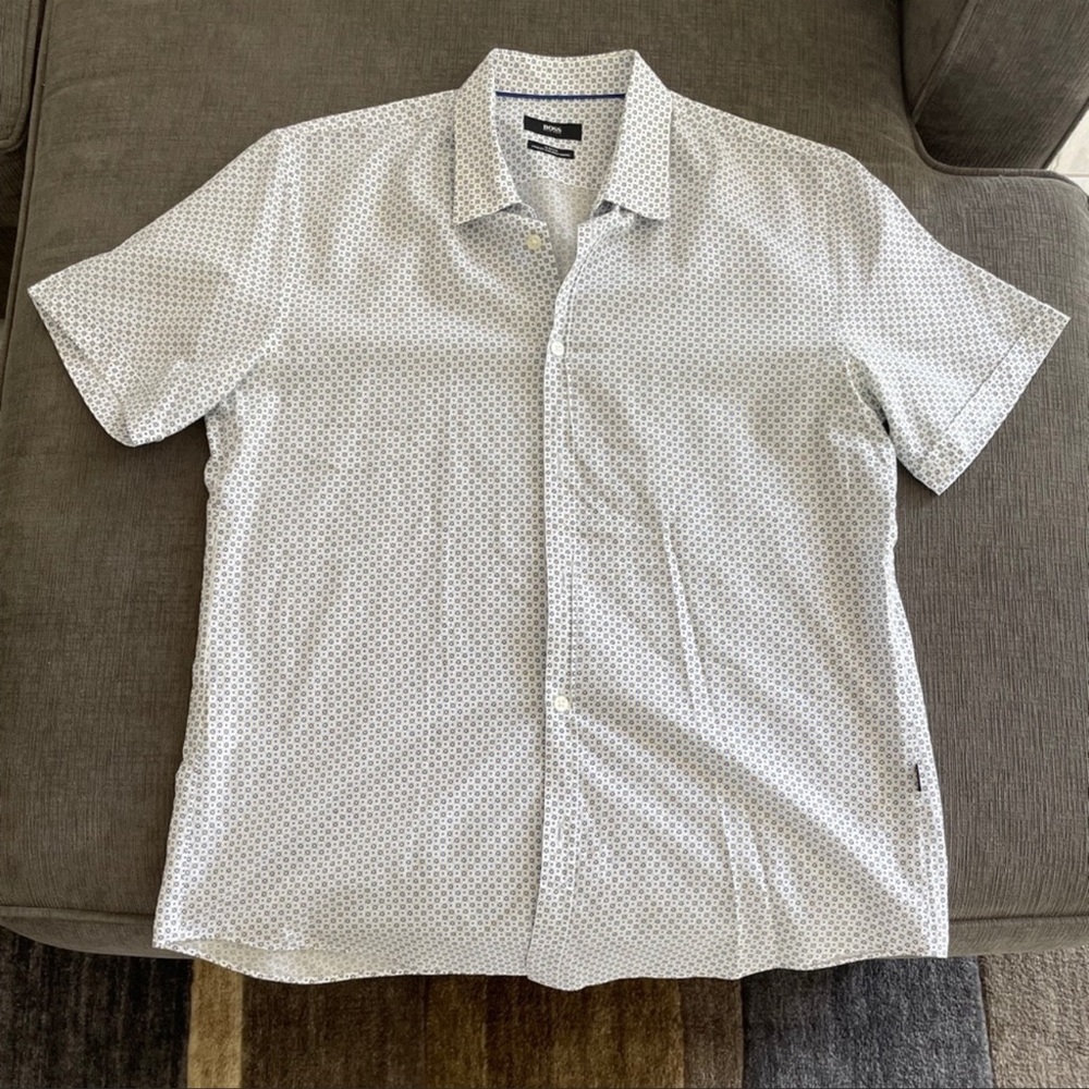 Hugo Boss Large Slim Fit shirt. Like new